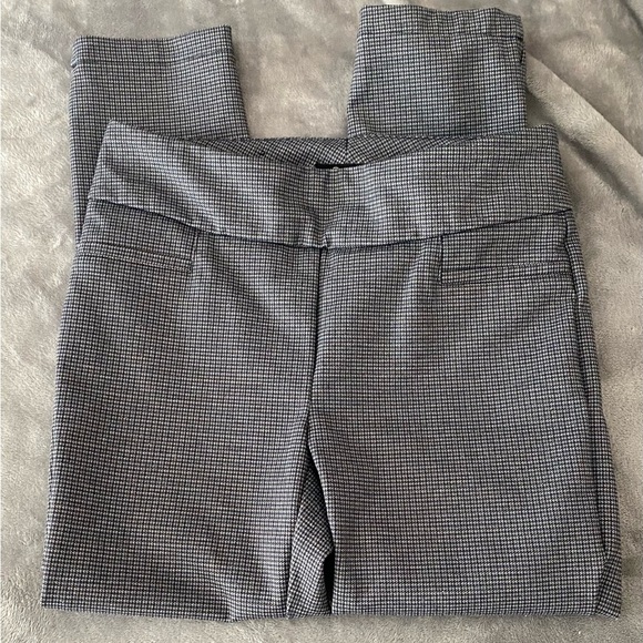 Dalia Pull Up Comfort Stretch Pants - Picture 2 of 6